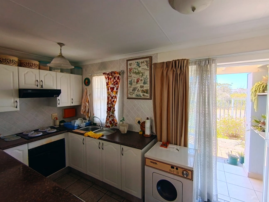 2 Bedroom Property for Sale in Seemeeu Park Western Cape